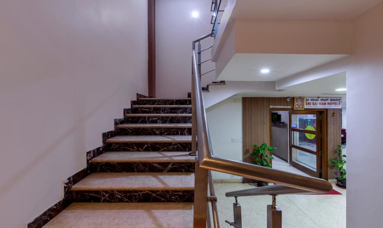 Itsy Hotels Hiland Suites Bangalore Exterior foto